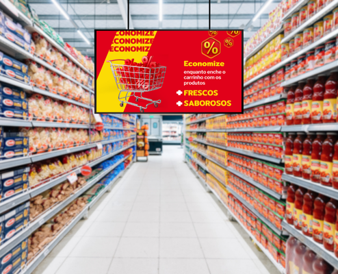 TV exibindo ofertas nos corredores do supermercado